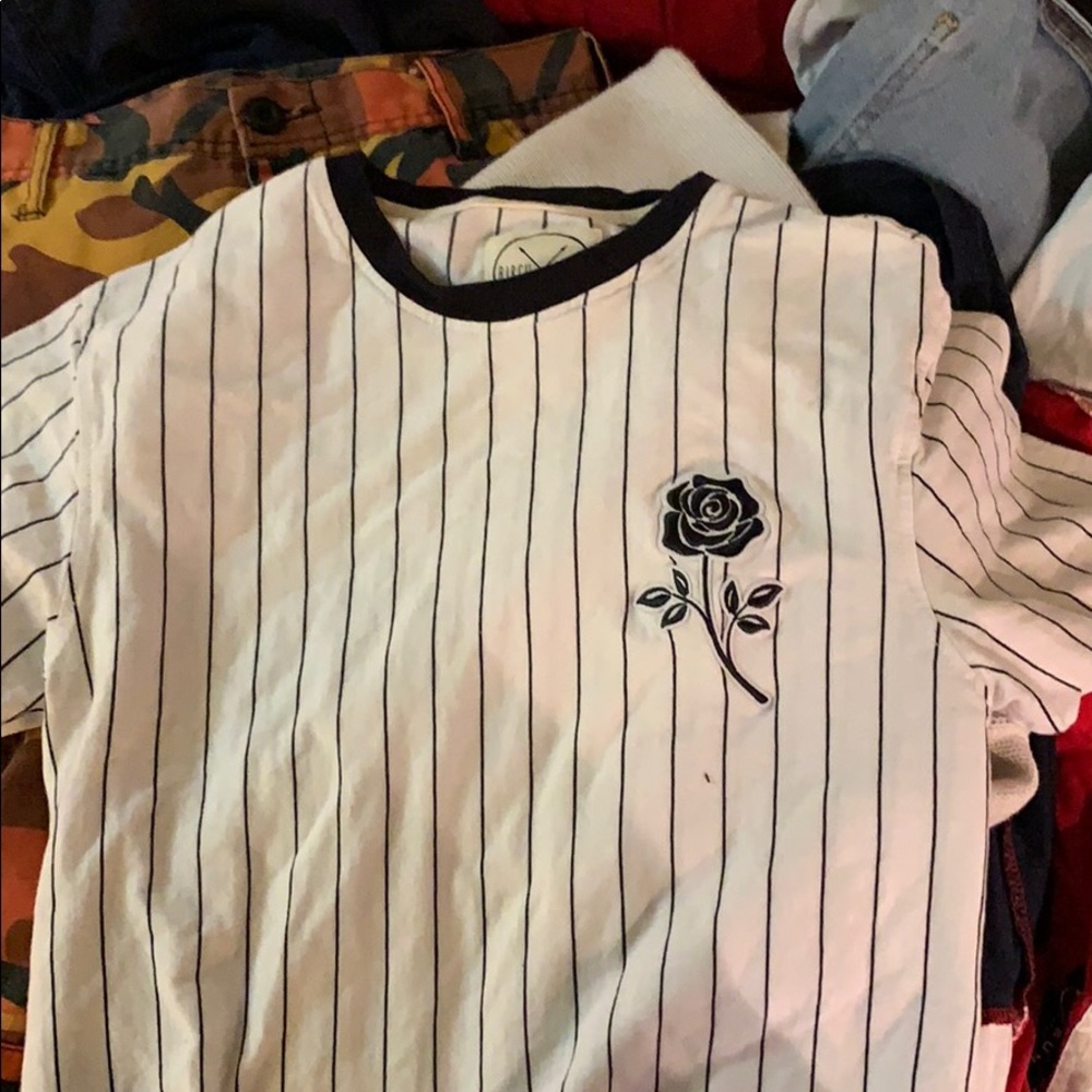 black and white striped flower tee